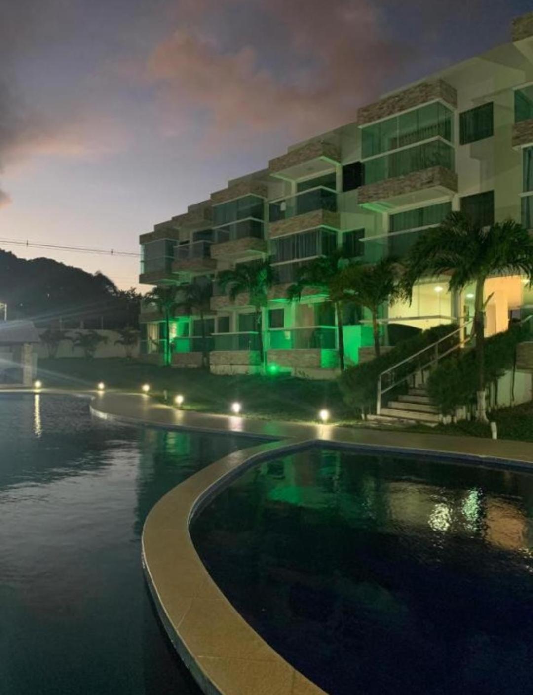 Apartment Em